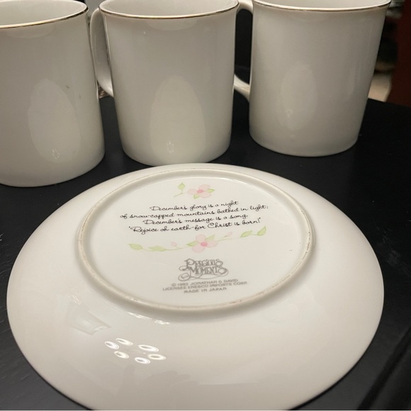Vintage Precious Moments Coffee Mugs & one Plate - Picture 5 of 10